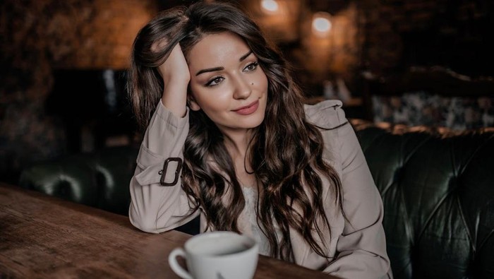 7 Alasan Perempuan Cantik Sering Lama Menjomblo