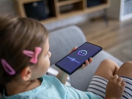 Ini yang Bisa Terjadi pada Perkembangan Otak Anak jika Sering Gunakan AI Chatbot
