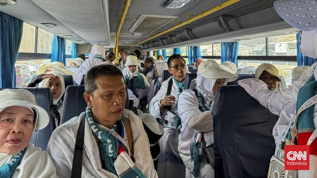 Jamaah Haji Asal Indonesia, bersiap menuju Arafah. Senin, 25 Mei 2026.
