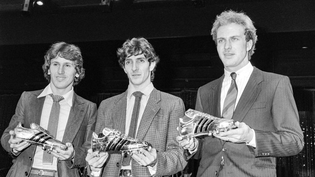 Paolo Rossi (tengah) jadi top skor di Piala Dunia 1982. (AFP/GEORGES BENDRIHEM)