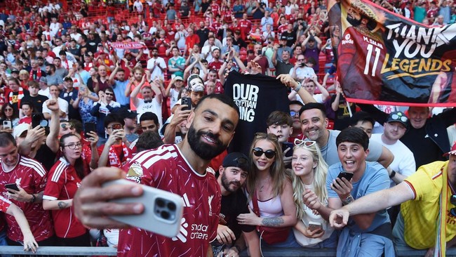 Perpisahan Liverpool dengan Mohamed Salah dan Andy Robertson