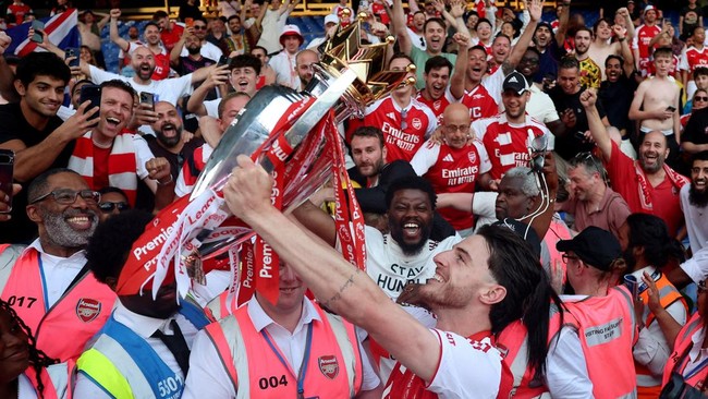 Pesta Arsenal Juara Liga Inggris