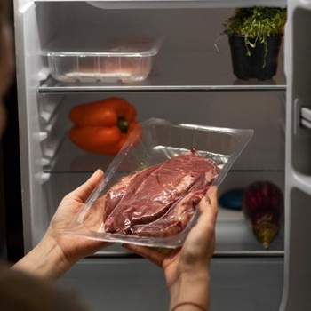 5 Cara Menyimpan Daging Kurban yang Benar agar Awet dan Tidak Mudah Busuk