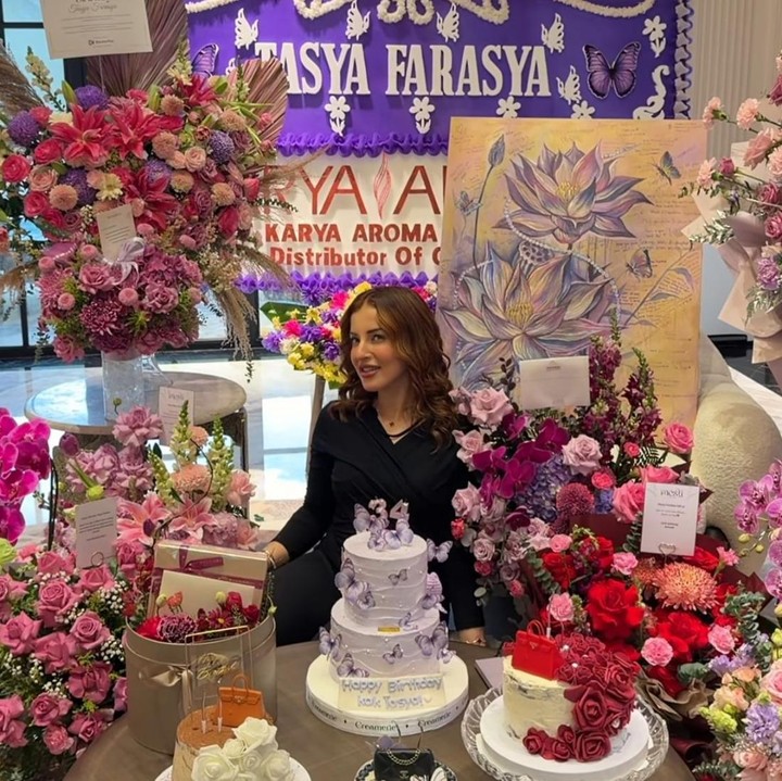 <p>Selebgram sekaligus<em> beauty vlogger</em> Tasya Farasya belum lama ini merayakan ulang tahunnya yang ke-34 pada 25 Mei 2026. Di hari spesialnya, Tasya mendapatkan kejutan ulang tahun yang meriah dari keluarga hingga sahabat terdekatnya. (Foto: Instagram @tasyafarasya)</p>