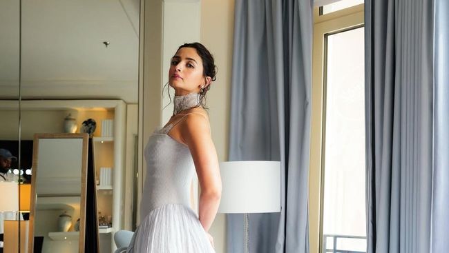 Rahasia Body Goals Artis Bollywood Alia Bhatt, Ternyata Rutin Lakukan Ini