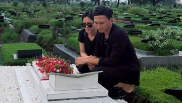 Berita Seputar Selebriti Insertlive Terkini : Terungkap Alasan Anji Menikahi Dena Desy Adalah Wasiat Mendiang Ibunda