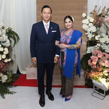 Baru 2 Bulan Melahirkan, Penampilan Annisa Pohan saat Kondangan Malah Bikin Salfok