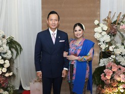 Baru 2 Bulan Melahirkan, Penampilan Annisa Pohan saat Kondangan Malah Bikin Salfok