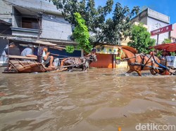 Jabar Bersiap Hadapi Banjir dan Longsor di Penghujung Kemarau