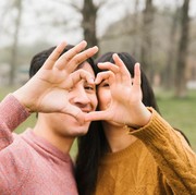 5 Rekomendasi Kado Berdasarkan Tipe Love Language