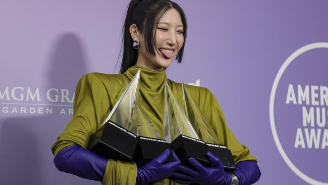 South Korean-US singer Ejae winner of the Song of the Year, Best Pop Song and Best Vocal Performance awards for