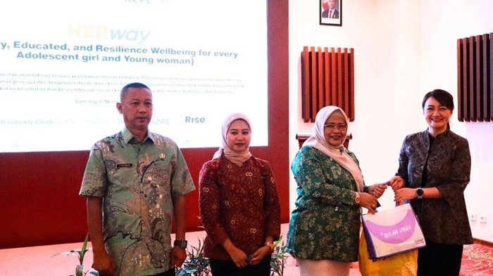 Kick-off meeting program HER WAY atau SEKAR di Kabupaten Bandung pada 6 November 2025