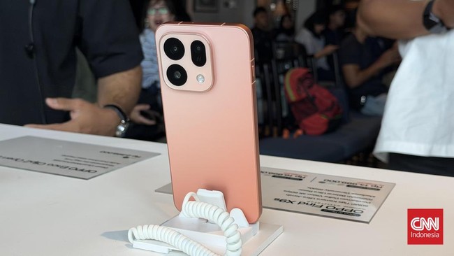 Oppo resmi meluncurkan dua model terbaru dari seri flagship mereka, yakni Find X9 Ultra dan Find X9s.