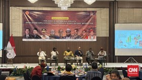 Wakil Ketua Dewan Pimpinan Daerah (DPD) RI periode 2024-2029, Yorrys Raweyai, mengungkapkan eksploitasi di Papua saat ini menjadi semakin parah karena adanya Program Strategis Nasional (PSN) yang secara masif mengalihfungsikan lahan hutan untuk perke