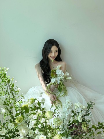 Temukan Jodoh, Yoon Ha Jeong 'Single's Inferno 3' Bagikan Sederet Potret Cantik di Pre-Wedding