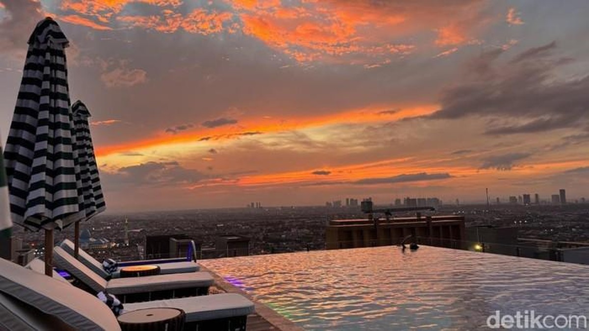 Top! Trans Luxury Hotel Surabaya Punya Beach Club Tertinggi di RI