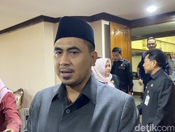 Wagub Taj Yasin Janji Tak Ada Penonaktifan Guru Honorer di 2027