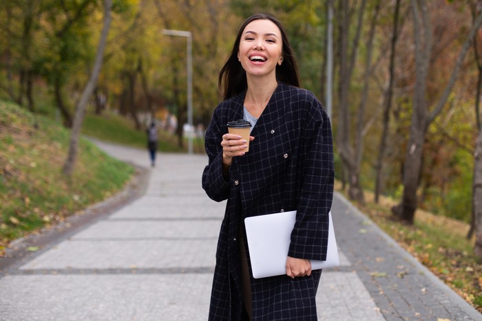 Jika gambar pertama yang kamu lihat adalah hewan, artinya kamu adalah tipe pemimpin yang bijak, Beauties. Kamu fokus, berpikiran jernih, dan dapat diandalkan. Kamu tahu betul apa yang kamu inginkan dan bagaimana langkah untuk menggapainya.