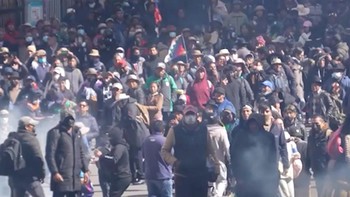 Penampakan Ricuh Demo Tuntut Presiden Bolivia Mundur