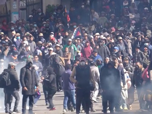 Penampakan Ricuh Demo Tuntut Presiden Bolivia Mundur