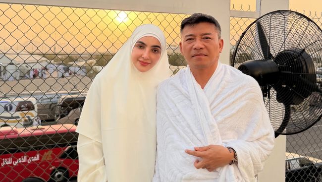 Ashanty ungkap rasa takjubnya atas pertolongan Tuhan membuat momen cium Hajar Aswad yang awalnya dirasa mustahil jadi begitu mudah.