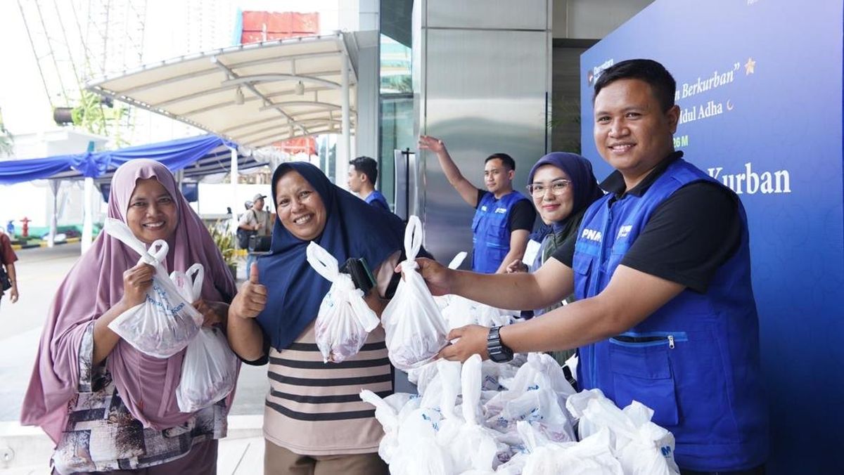 Tebar Rasa Syukur, PNM Salurkan Hewan Kurban ke Warga di 18 Cabang