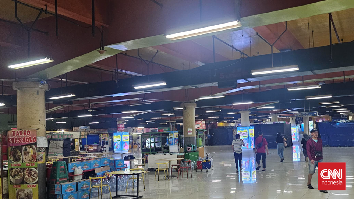 Jibaku Bertahan di Blok M, dari Pijat Refleksi hingga Lapak Aksesori