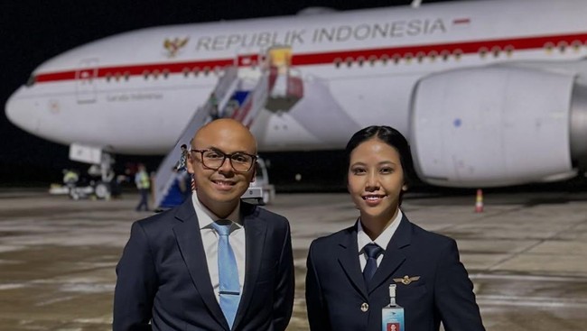 Dirgayuza Setiawan bersama Captain Tania Citra