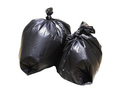 Profesor UI Ingatkan Bahaya Kantong Plastik Hitam untuk Daging Kurban