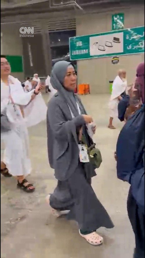 Menteri Komunikasi dan Digital (Komdigi), Meutya Hafid menunaikan ibadah haji tahun ini.