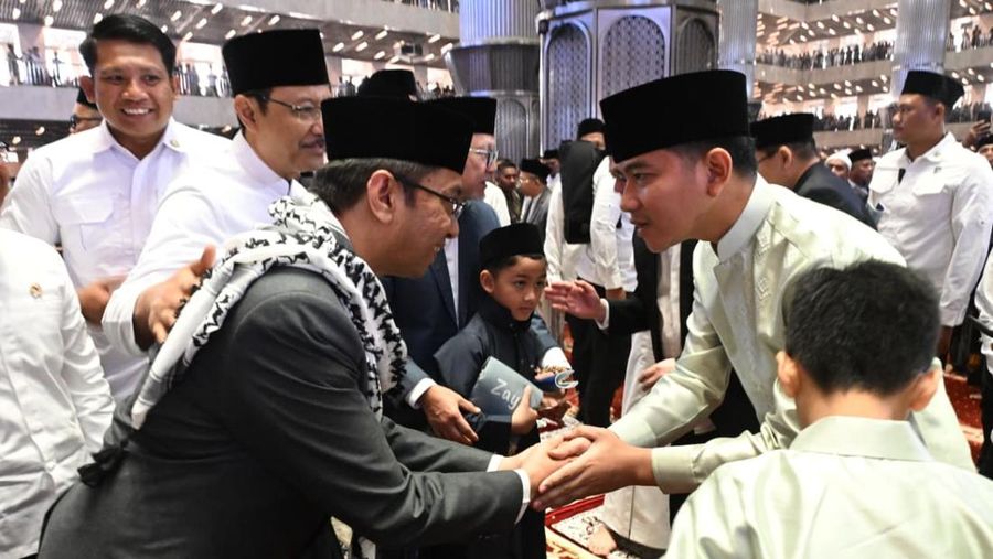 Wakil Presiden GIbran Rakbuming Raka penyelenggaraan Salat Iduladha 1447 H/2026 M di Masjid Istiqlal, Jakarta, Rabu (27/05/2026). (Dok. Setwapres)