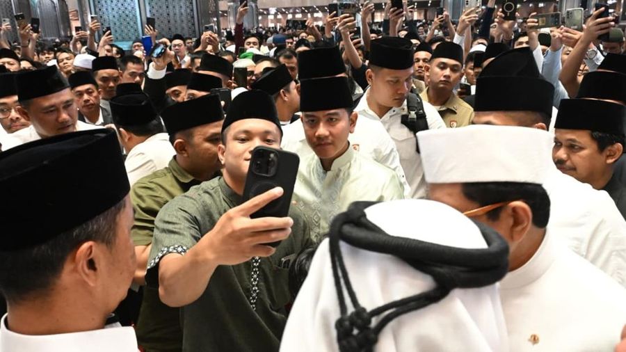 Wakil Presiden GIbran Rakbuming Raka penyelenggaraan Salat Iduladha 1447 H/2026 M di Masjid Istiqlal, Jakarta, Rabu (27/05/2026). (Dok. Setwapres)