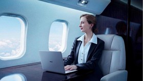 ASUS ExpertBook Ultra, Terbaik untuk CEO dan CTO di Era AI Computing