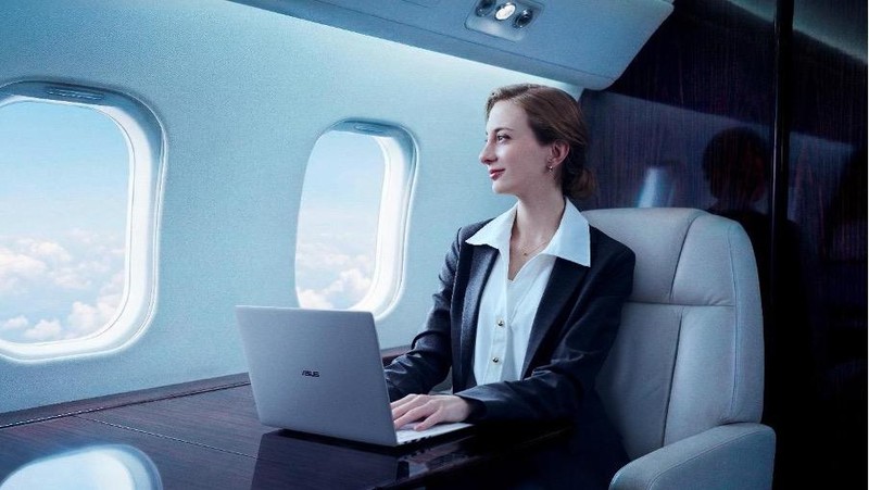 ASUS ExpertBook Ultra, Terbaik untuk CEO dan CTO di Era AI Computing