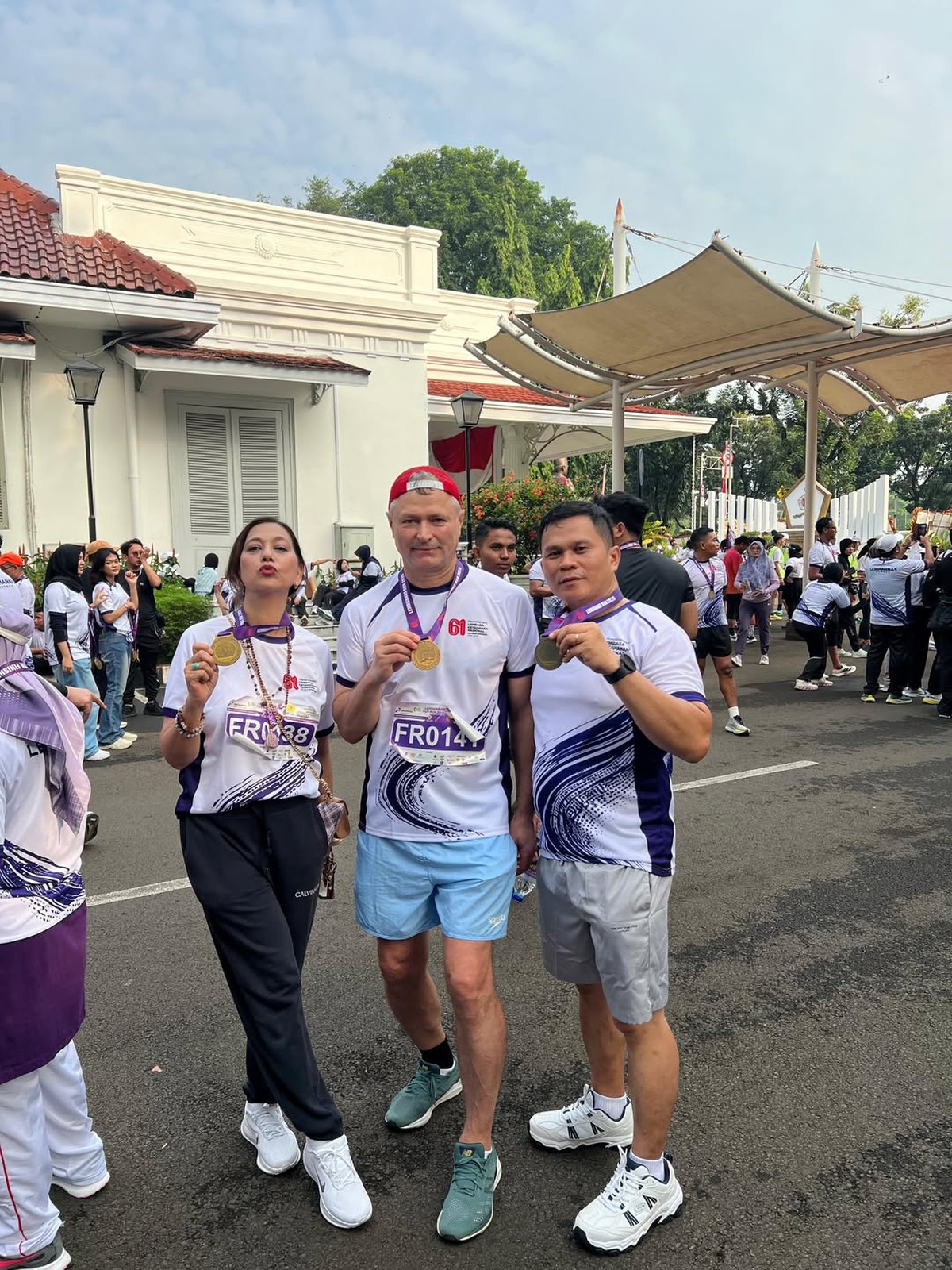 Ayu Azhari ikut fun run