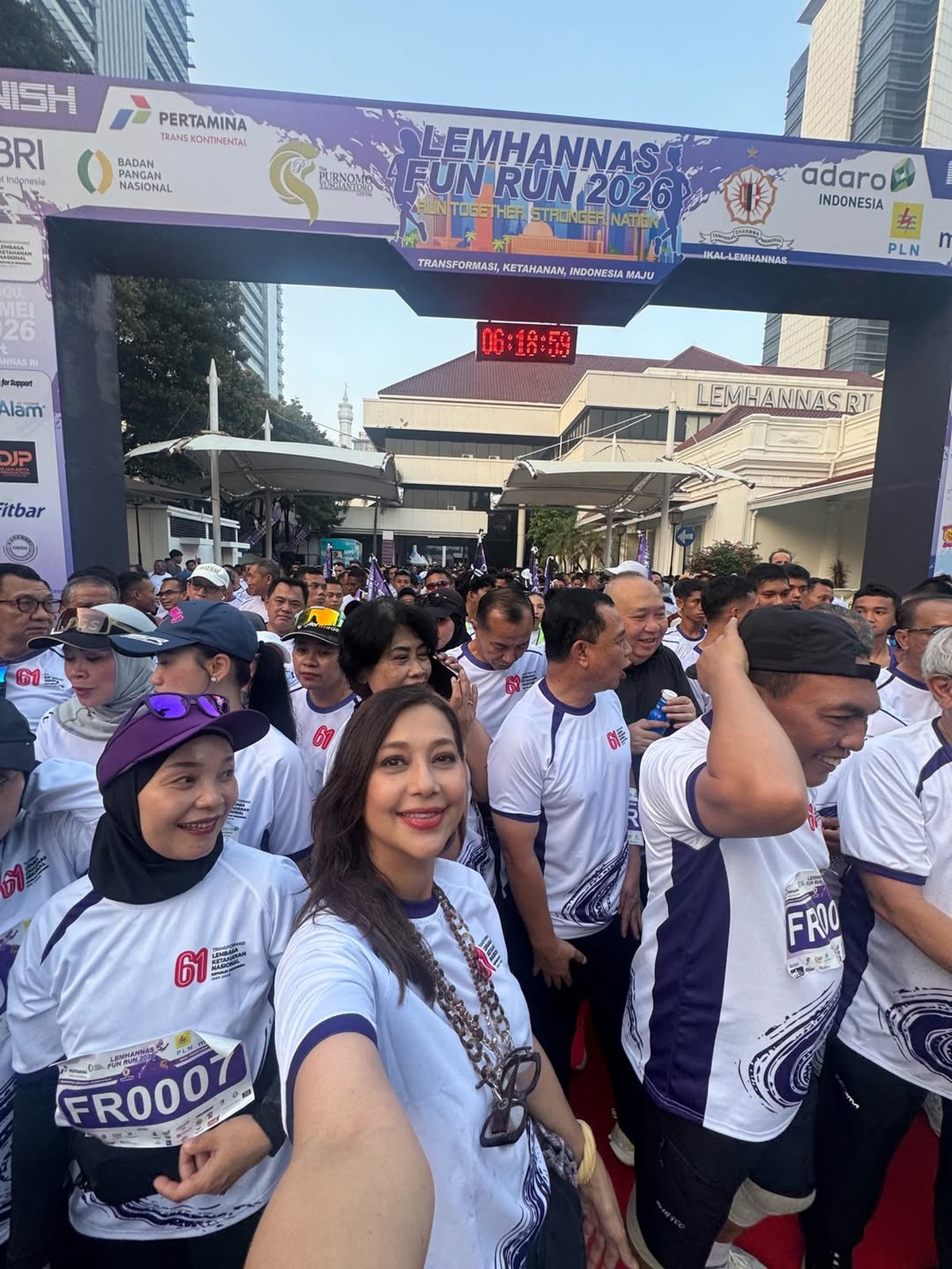 Ayu Azhari ikut fun run