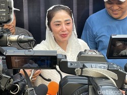 Dewi Perssik Ungkap Alasan Selalu Mengaji Sebelum Live TV