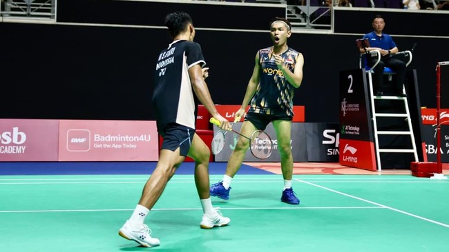 Fajar Alfian/Muhammad Shohibul Fikri saat tampil di Singapore Open 2026. (Arsip PBSI)