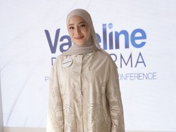 Video: Nikita Willy Cek Kulit Pakai Device AI, Begini Hasilnya