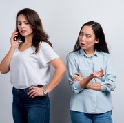 5 Cara Mengenali Orang Suka Berbohong dalam Momen Kecil Sehari-hari
