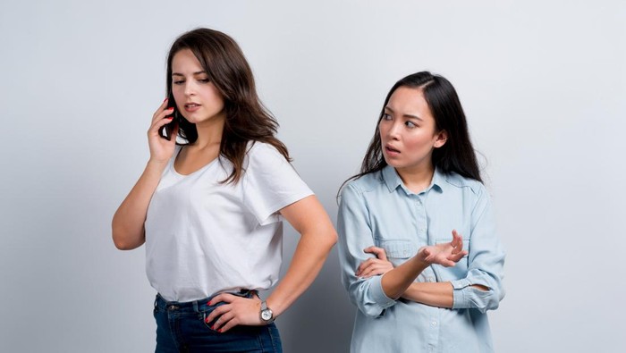 5 Cara Mengenali Orang Suka Berbohong dalam Momen Kecil Sehari-hari