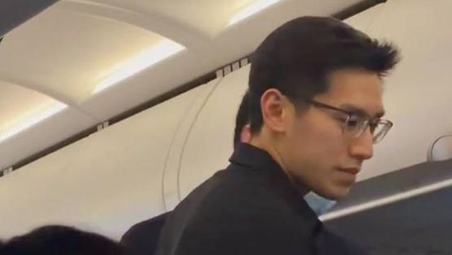 Sosok Ryan Chen, Dokter Viral yang Visualnya Dipuji Usai Selamatkan Penumpang Pesawat