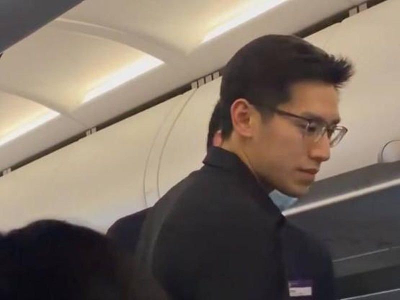 Sosok Ryan Chen, Dokter Viral yang Visualnya Dipuji Usai Selamatkan Penumpang Pesawat