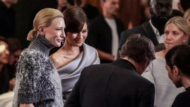 Cate Blanchett and Zendaya attend the Louis Vuitton Cruise 2027 collection show in New York City, U.S., May 20, 2026. REUTERS/Jeenah Moon