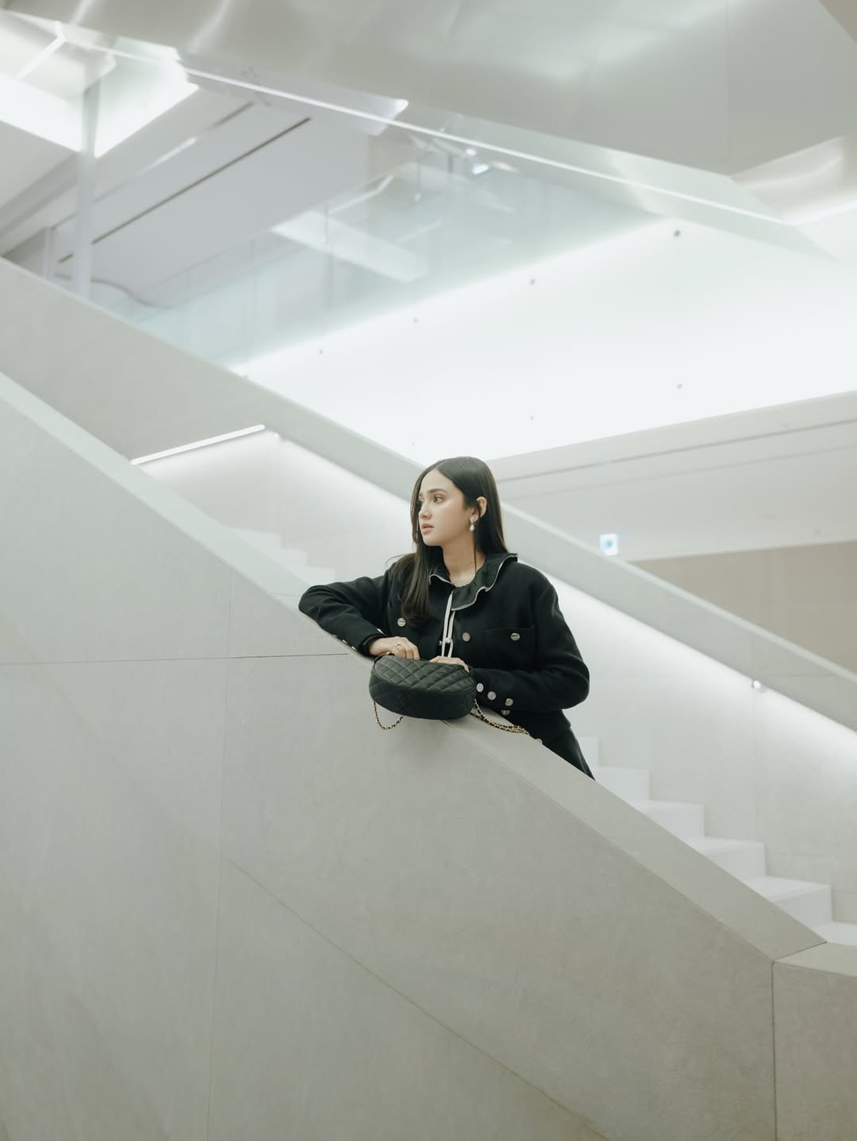 Syifa Hadju di acara Chanel M&eacute;tiers d'Art 2026&comma; Seoul&comma; Korea Selatan&period;
