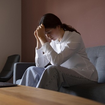 3 Zodiak yang Paling Suka Overthinking