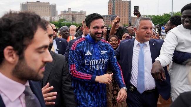 New York City Mayor Zohran Mamdani leaves after participating in Eid al-Adha prayers in the Bronx Borough of New York City, U.S., May 27, 2026. REUTERS/Adam Gray
