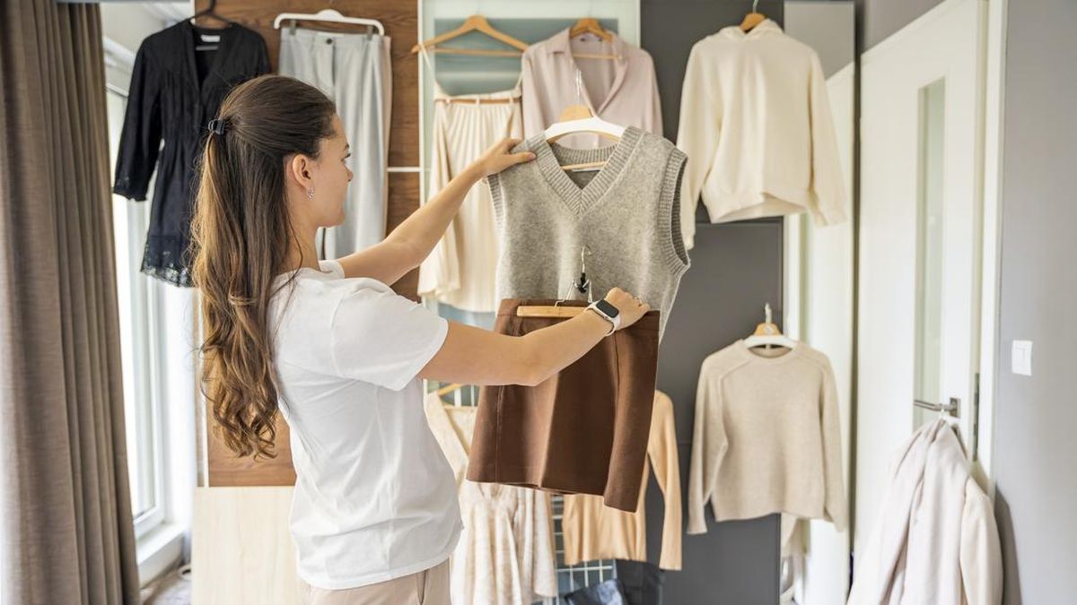 Capsule Wardrobe dan Ide Keberlanjutan, Bisakah Berjalan Beriringan?