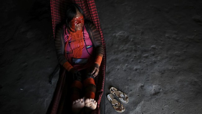 Bekwyjmei Jaratyk Kayapo rests in her hut at Pykany village in the Menkragnoti Indigenous Territory of the Kayapo people, in Para state, Brazil May 20, 2026. REUTERS/Adriano Machado