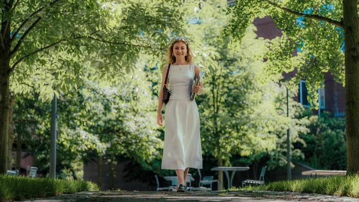 Putri Elisabeth dari Belgia baru saja wisuda dari Universitas Harvard dengan gelar master dalam kebijakan publik.
